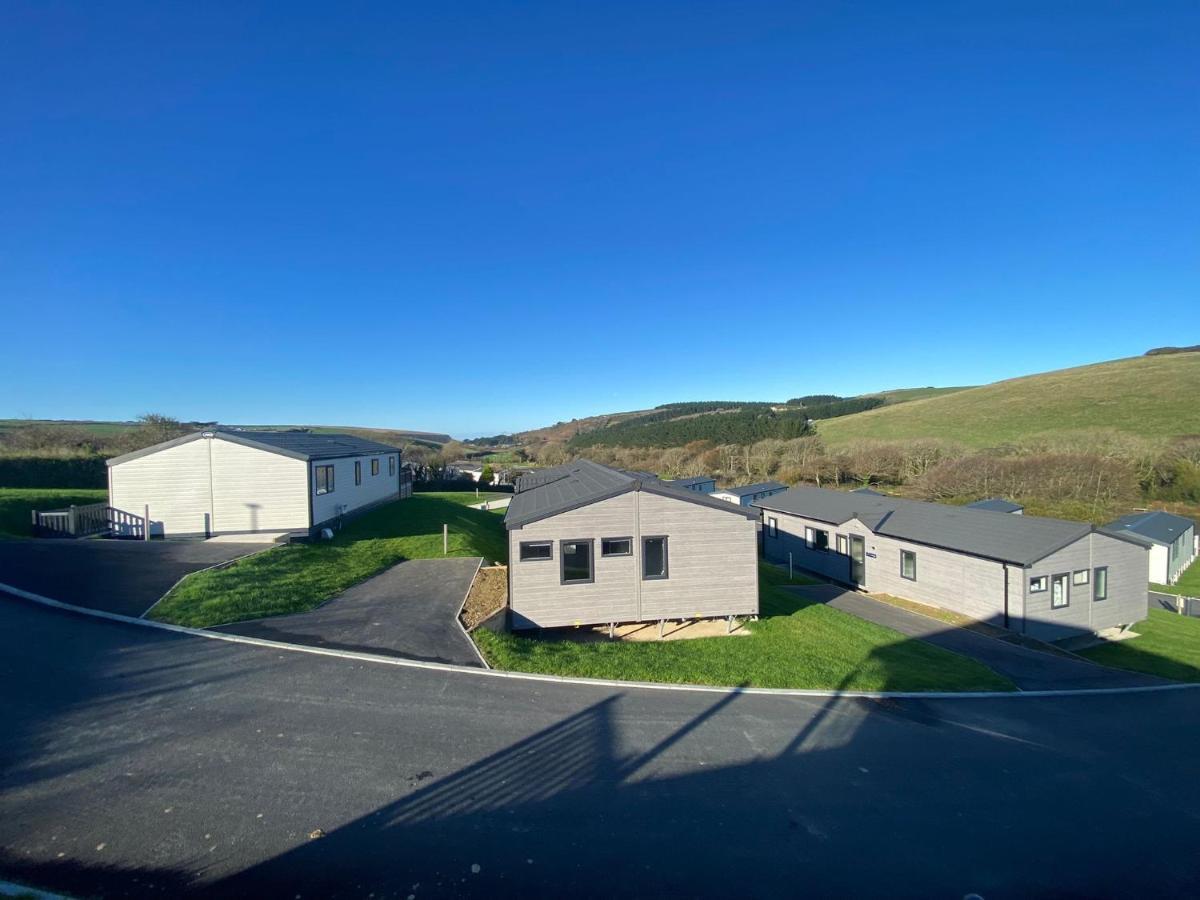 Daphne'S Lodge Mawgan Porth Esterno foto