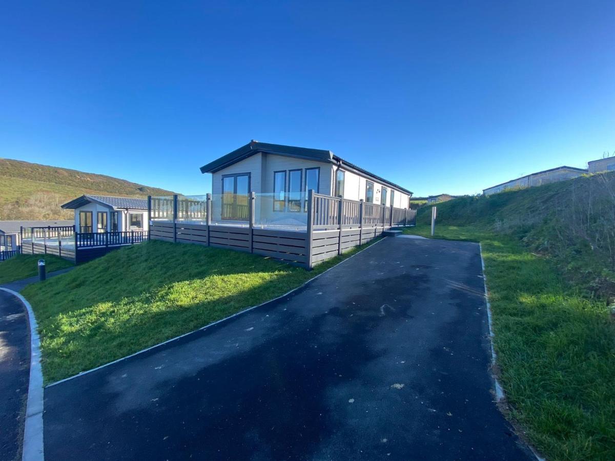 Daphne'S Lodge Mawgan Porth Esterno foto